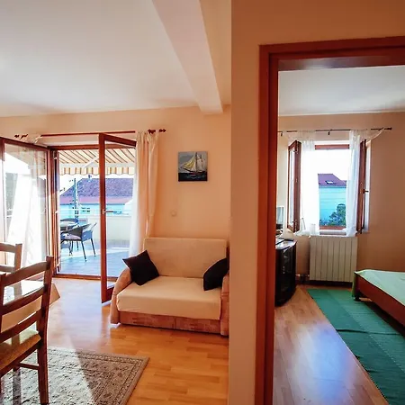 Apartment Biograd Apartman *